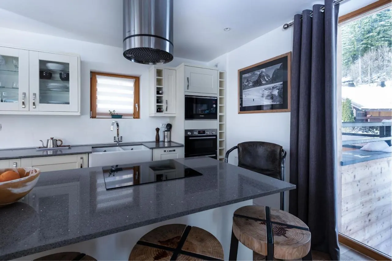 Petit Yeti Chalet Apartment